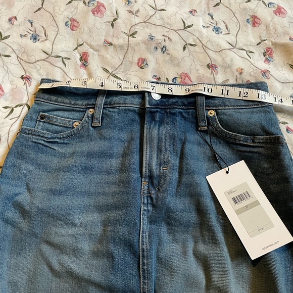 BNWT Calvin Klein Jeans Stretch Denim Skirt - Picture 3 of 5